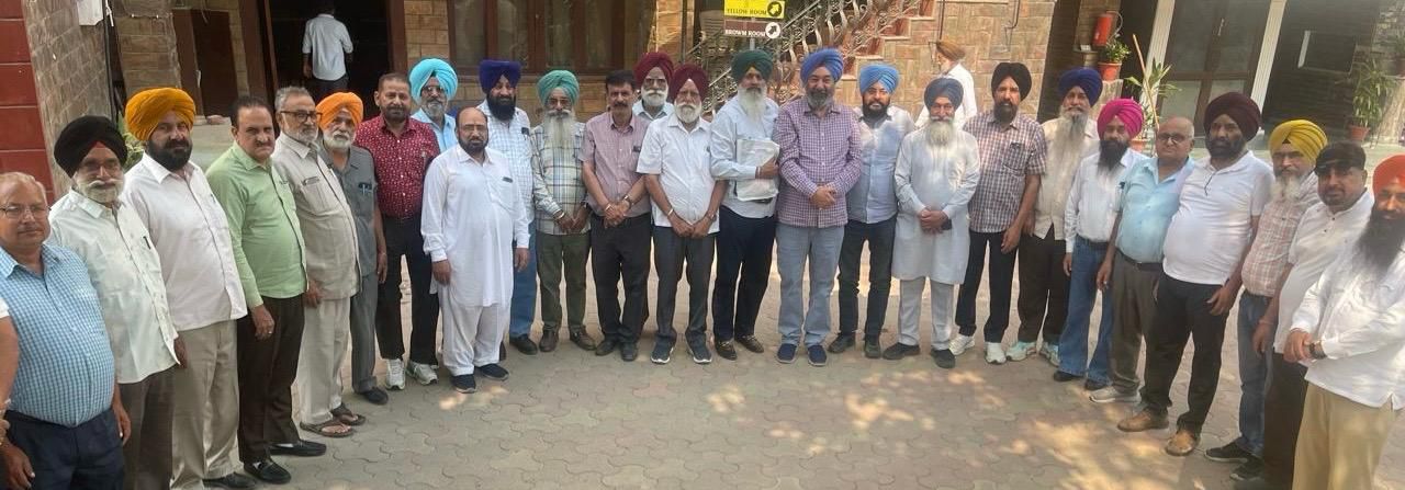 ਸੇਵਾ ਮੁੱਕਤ ਪਟਵਾਰੀਆਂ, ਕਾਨੂੰਗੋ ਅਤੇ ਨਾਇਬ ਤਹਿਸੀਲਦਾਰਾਂ ਦੀਆਂ ਮੰਗਾਂ ਦਾ ਨਹੀਂ ਹੋ ਰਿਹਾ ਨਿਪਟਾਰਾ