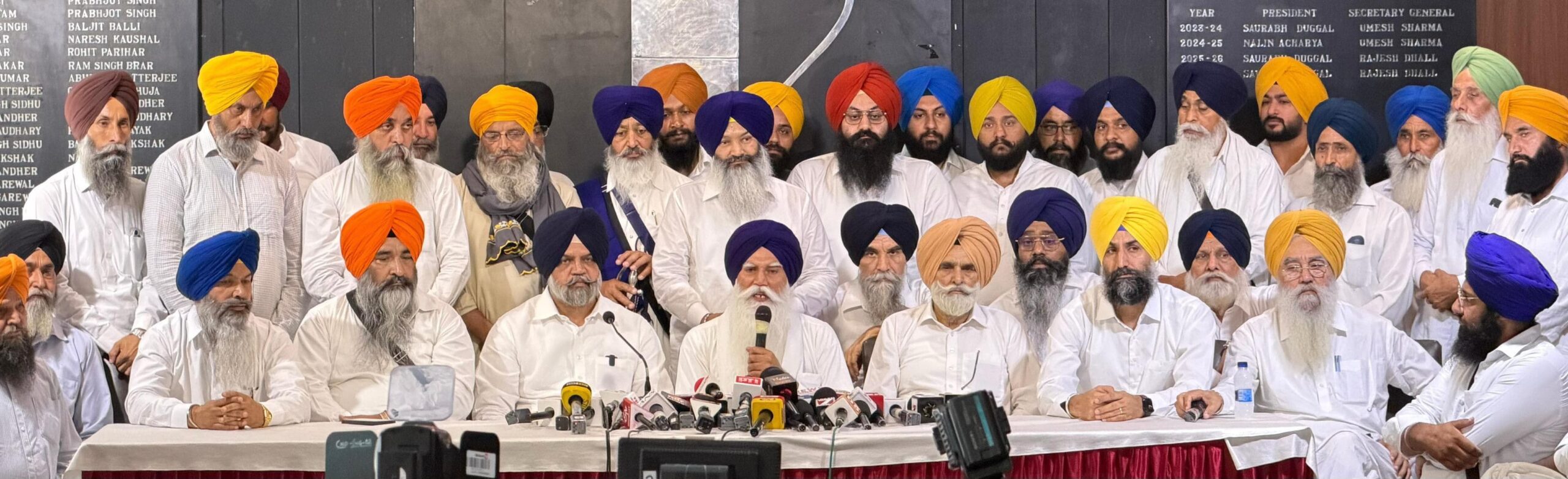 ‘ਅਕਾਲੀ ਦਲ ਵਾਰਿਸ ਪੰਜਾਬ ਦੇ’ ਪਾਰਟੀ ‘ਚ ਸ਼ਾਮਿਲ ਹੋਏ ਮਨਪ੍ਰੀਤ ਇਆਲੀ