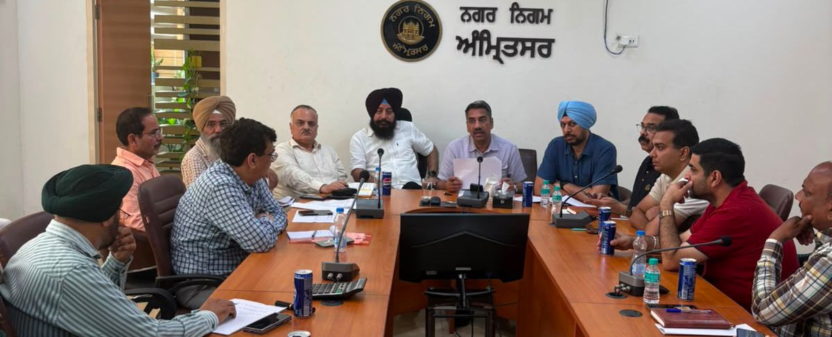 ਵਪਾਰੀਆਂ ਦੀਆਂ ਨਾਗਰਿਕ ਸਮੱਸਿਆਵਾਂ ਦੇ ਹੱਲ ਲਈ ਨਗਰ ਨਿਗਮ ਵੱਲੋਂ ਪੰਜਾਬ ਸਟੇਟ ਟ੍ਰੇਡਰਜ਼ ਕਮਿਸ਼ਨ ਨਾਲ ਮੀਟਿੰਗ