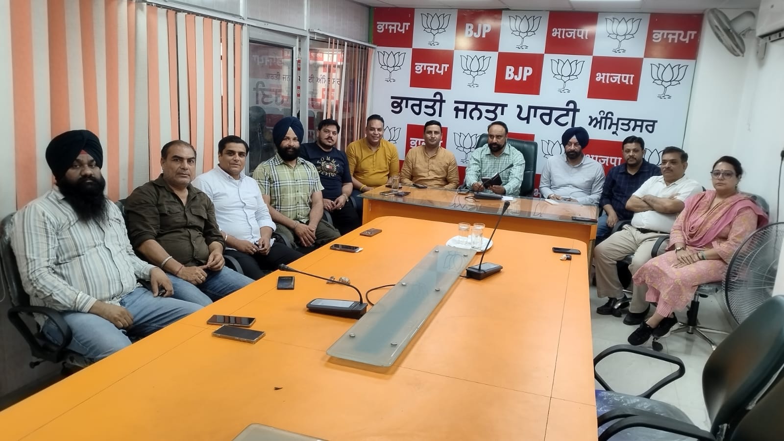 ਪ੍ਰਧਾਨ ਮੰਤਰੀ ਮੋਦੀ ਦੇ ਸਵਾਗਤ ਲਈ ਹਰਵਿੰਦਰ ਸਿੰਘ ਸੰਧੂ ਦੀ ਅਗਵਾਈ ਹੇਠ ਸੈਂਕੜੇ ਵਰਕਰ ਅੰਮ੍ਰਿਤਸਰ ਤੋਂ ਰਵਾਨਾ ਹੋਣ ਲਈ ਤਿਆਰੀਆਂ ਪੂਰੀਆਂ।