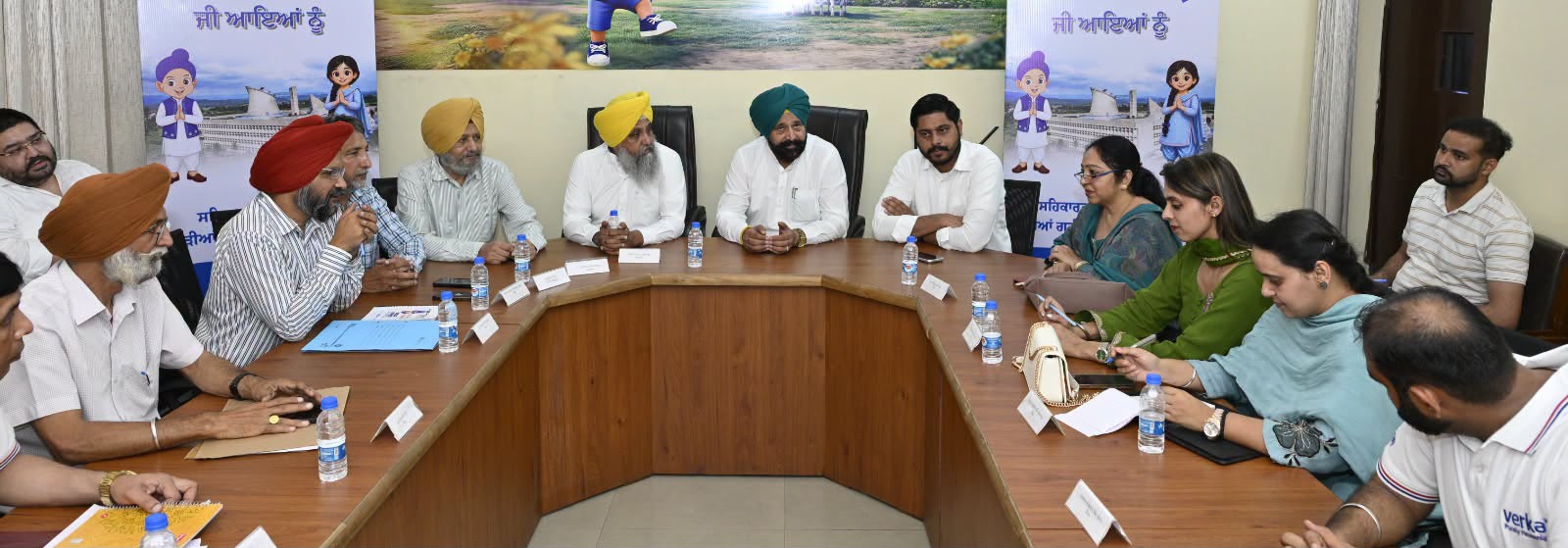 ਪੰਜਾਬ ਵਿਧਾਨ ਸਭਾ ਦੀ ਸਹਿਕਾਰਤਾ ਸਬੰਧੀ ਕਮੇਟੀ ਵੱਲੋਂ ਮਿਲਕ ਪਲਾਂਟ ਵੇਰਕਾ ਦਾ ਦੌਰਾ