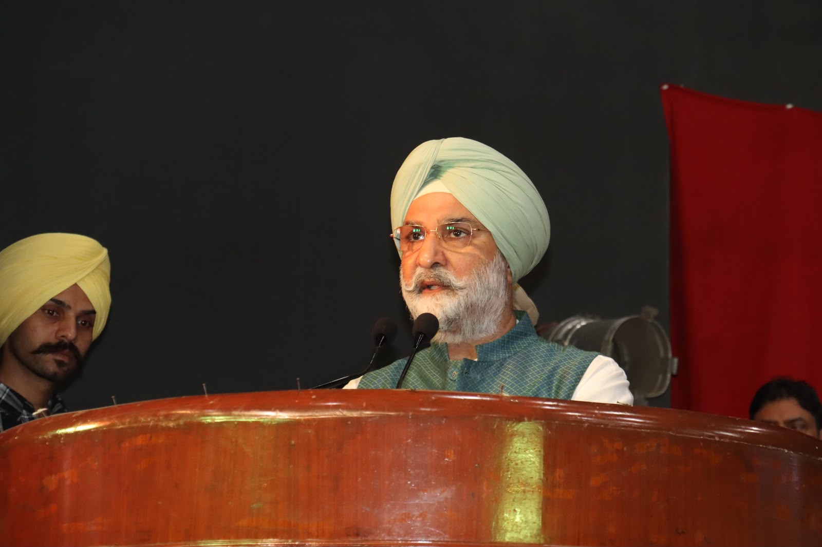 ਗੁਰੂ ਨਾਨਕ ਦੇਵ ਯੂਨੀਵਰਸਿਟੀ ਵਿਖੇ ਸ. ਤੇਜਾ ਸਿੰਘ ਸਮੁੰਦਰੀ ਦੇ ਜੀਵਨ ਅਤੇ ਯੋਗਦਾਨ ਨੂੰ ਸਮਰਪਿਤ ਵਿਸ਼ੇਸ਼ ਨਾਟਕ ਦਾ ਮੰਚਨ