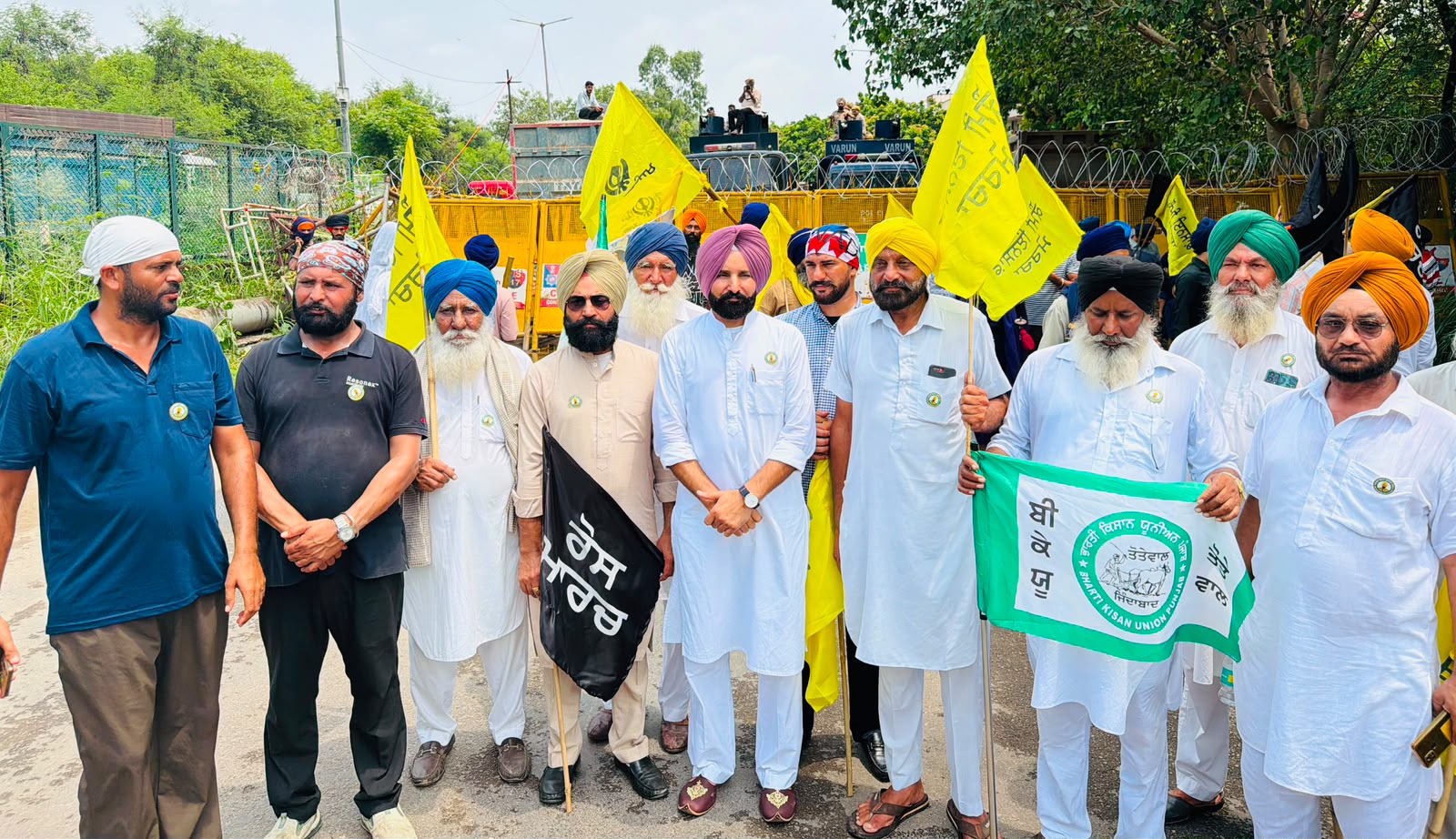15 ਅਗਸਤ ਦੇ ਸ਼ਾਂਤਮਈ ਪ੍ਰਦਰਸ਼ਨ ਨੂੰ ਲੈ ਕੇ ਕਿਸਾਨ ਤੇ ਸਿੱਖ ਆਗੂਆਂ ਸਮੇਤ ਕਈ ਸਿੰਘਾਂ ਖ਼ਿਲਾਫ਼ FIR ਦਰਜ ਕਰਨ ਦੀ ਨਿਖੇਧੀ