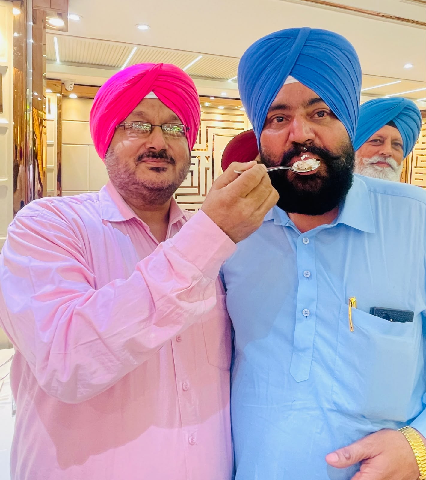 ਸਮਾਜ ਸੇਵਾ ਅਤੇ ਰਾਜਪੂਤ ਬਰਾਦਰੀ ਲਈ ਨਿਭਾਈਆਂ ਸ਼ਾਨਦਾਰ ਸੇਵਾਵਾਂ ਸਦਕਾ ਪਰਮਜੀਤ ਸਿੰਘ ਆਸਟ ਦਾ ਵਿਸ਼ੇਸ਼ ਸਨਮਾਨ