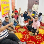 ਹੱਕੀ ਤੇ ਜਾਇਜ਼ ਮੰਗਾਂ ਅਤੇ 1056 ਆਸਾਮੀਆਂ ਖਤਮ ਕਰਨ ਤੇ ਪਟਵਾਰੀਆਂ ਨੇ ਦਫਤਰ ਬੰਦ ਰੱਖ ਕੇ ਕੀਤਾ ਰੋਸ ਪ੍ਰਦਰਸ਼ਨ